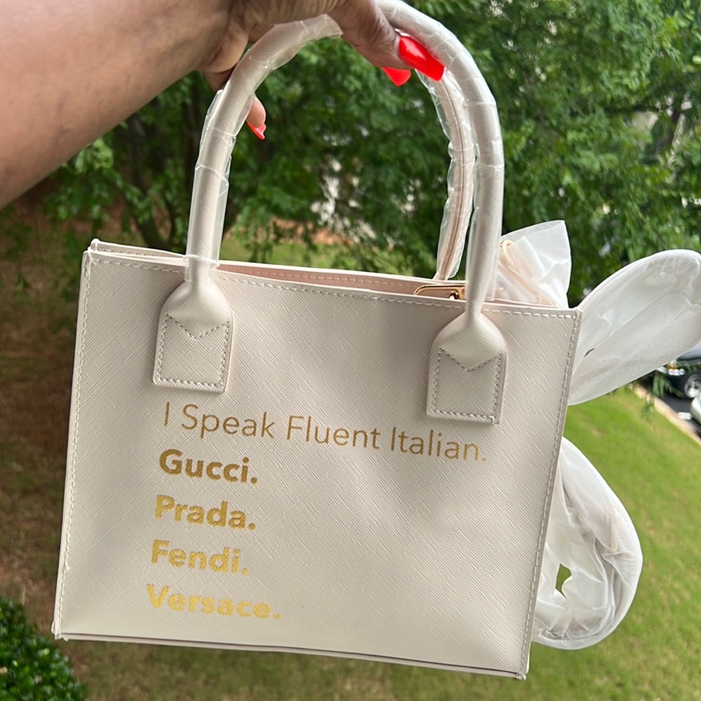 Fluent Italian beige and gold